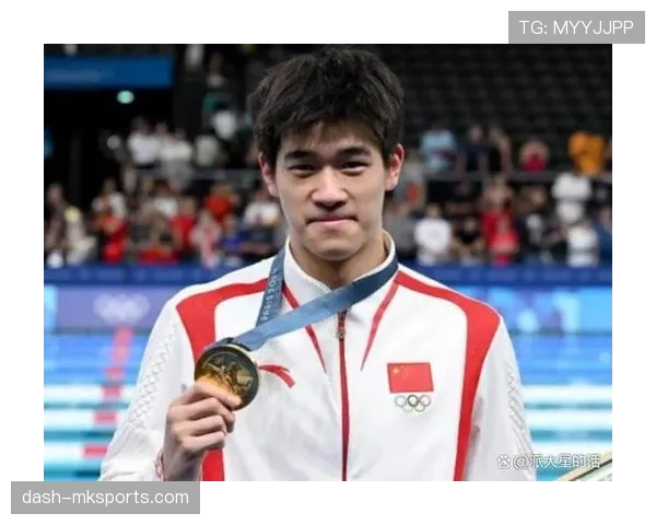 潘展乐赛后直接开豪车走人，这架势像是刚下班的土豪老板？