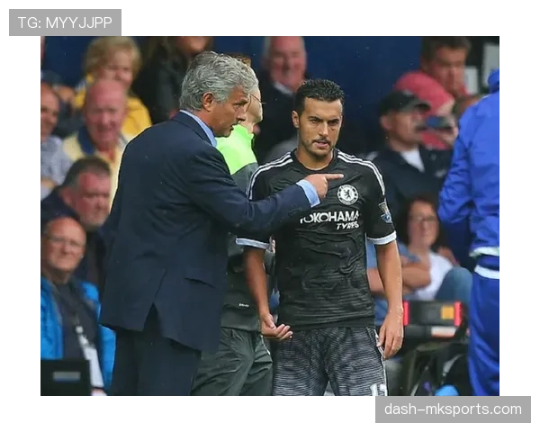 罗马主帅战术调整引发关注：赛季走势与球队表现正受检验